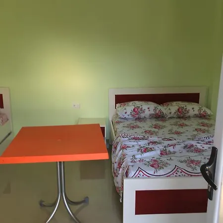 Argist Ksamil 3* בורש