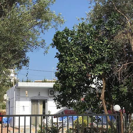 Argist Ksamil 3* בורש